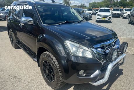 Black 2017 Isuzu MU-X Wagon Ls-T (4X4)