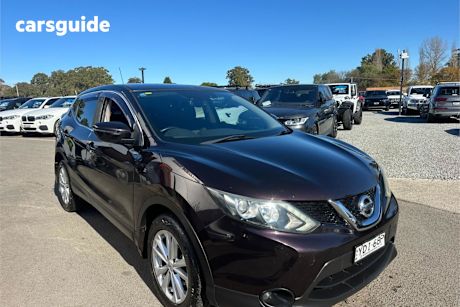 Purple 2015 Nissan Qashqai Wagon Ts