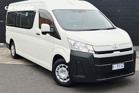 White 2022 Toyota HiAce Bus Slwb Commuter (12 Seats)