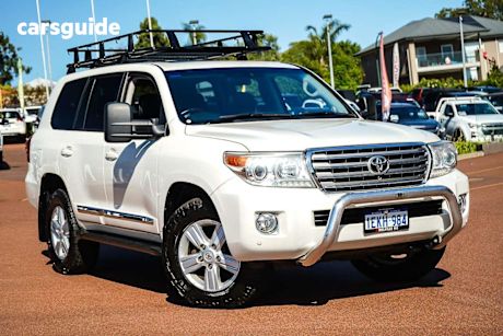 White 2013 Toyota Landcruiser Wagon Sahara (4X4)