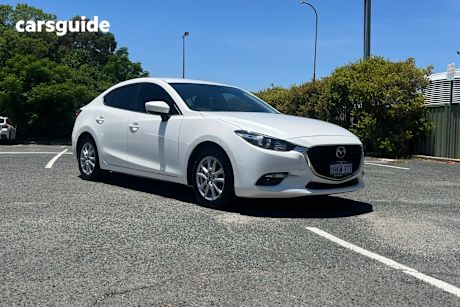 White 2018 Mazda 3 Sedan Maxx Sport