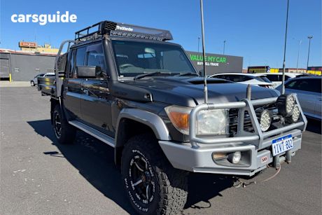 Grey 2013 Toyota Landcruiser Double Cab Chassis Gxl (4X4)