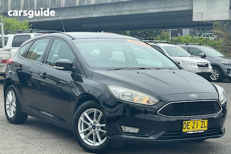 Black 2016 Ford Focus Hatchback Trend