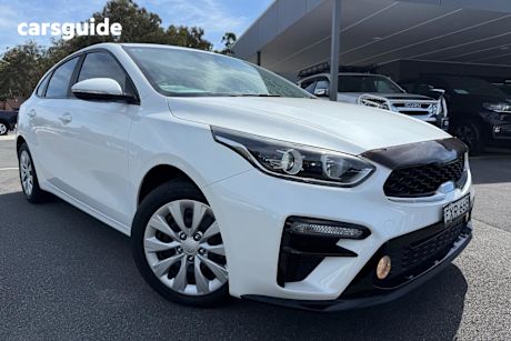 White 2019 Kia Cerato Hatchback S (Av)