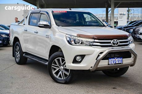 White 2017 Toyota Hilux Dual Cab Utility Sr5 (4X4)