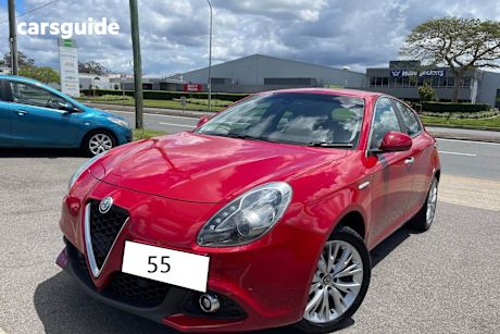 Red 2018 Alfa Romeo Giulietta Hatchback Super