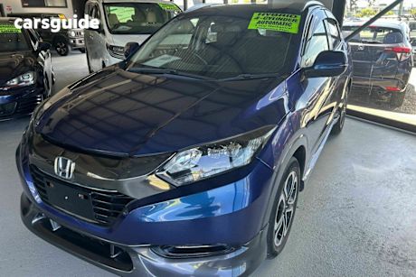 Blue 2016 Honda Vezel Hatch
