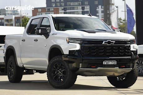 White 2025 Chevrolet Silverado Crew Cab Pickup 1500 Zr2