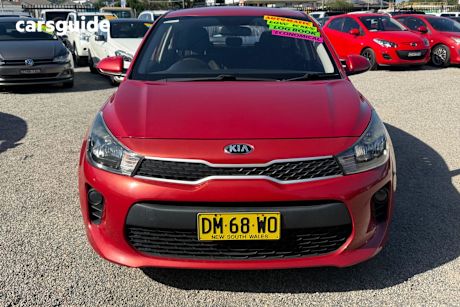 Red 2018 Kia RIO Hatchback S