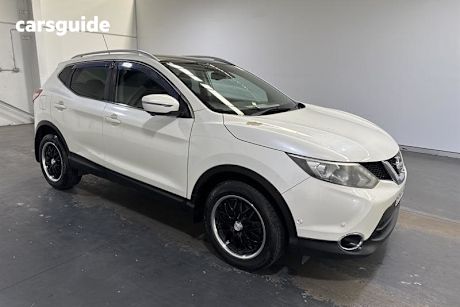 White 2014 Nissan Qashqai Wagon Ti (4X2)