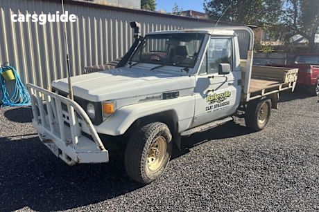 White 1988 Toyota Landcruiser Cab Chassis (4X4)