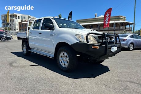 White 2011 Toyota Hilux Dual Cab Pick-up Sr (4X4)