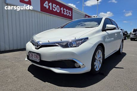 White 2017 Toyota Corolla Hatchback Ascent Sport