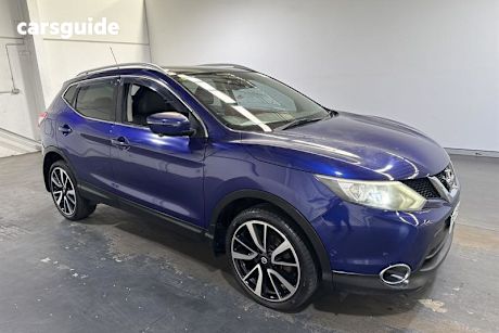 Purple 2014 Nissan Qashqai Wagon Ti (4X2)