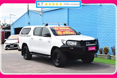 White 2017 Toyota Hilux Dual Cab Utility Sr (4X4)