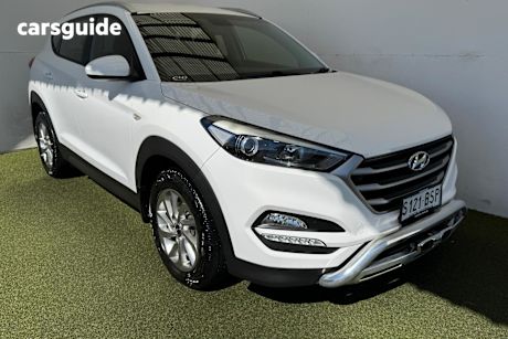 White 2017 Hyundai Tucson Wagon Active R-Series (Awd)