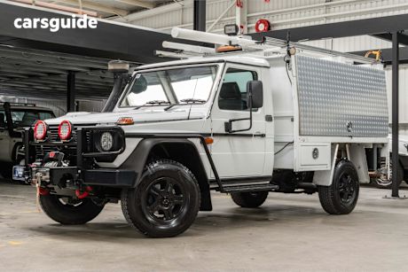 White 2018 Mercedes-Benz G Cab Chassis 300Cdi (Awd) Professional