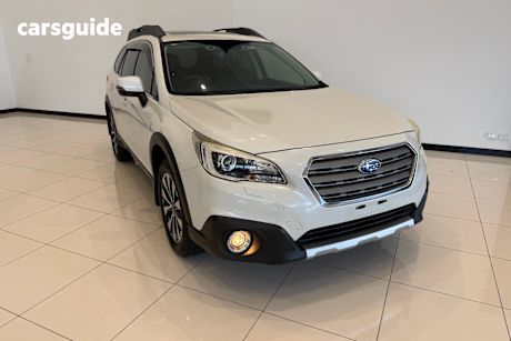 White 2017 Subaru Outback Wagon 2.5I Premium