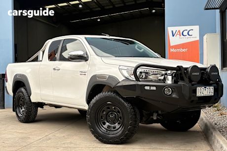 White 2019 Toyota Hilux X Cab Pickup Sr5 (4X4)