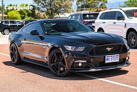 Black 2017 Ford Mustang Coupe Fastback Gt 5.0 V8
