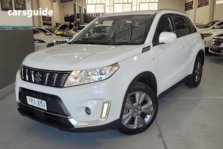 White 2021 Suzuki Vitara Wagon