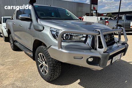 Silver 2019 Toyota Hilux Double Cab Pick Up Sr5 (4X4)