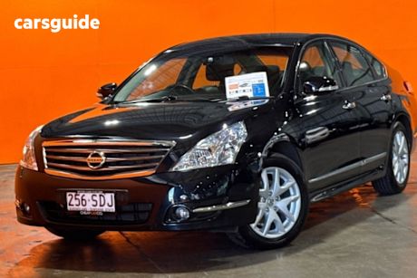 Black 2011 Nissan Maxima Sedan 250 St-L