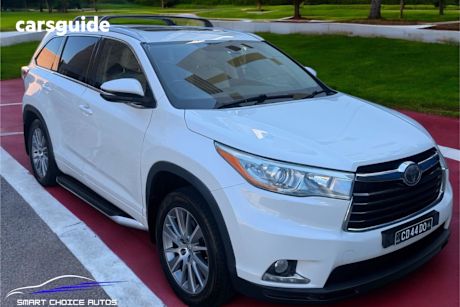 White 2015 Toyota Kluger Wagon Grande (4X4)