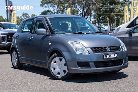 Silver 2008 Suzuki Swift Hatchback