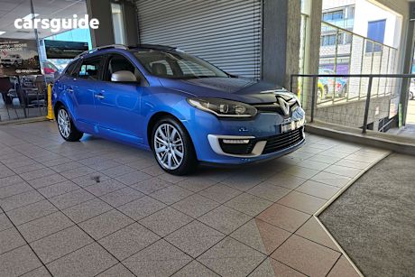 Blue 2016 Renault Megane Wagon Gt-Line
