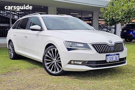 White 2016 Skoda Superb Wagon 162 Tsi