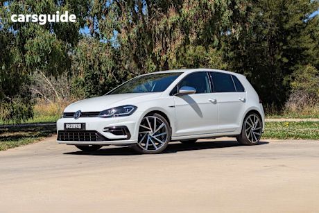 White 2017 Volkswagen Golf Hatchback R