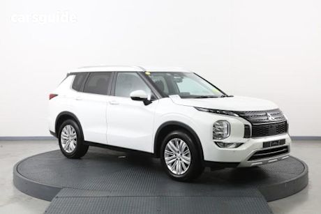 2024 Mitsubishi Outlander Wagon Ls 7 Seat (2Wd)