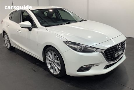 White 2017 Mazda 3 Sedan Sp25 Gt