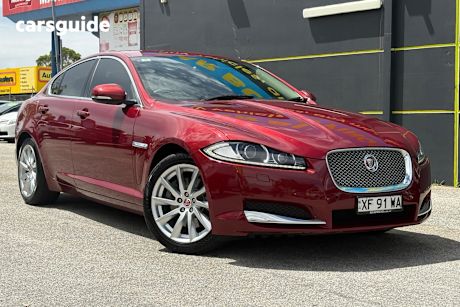 Red 2014 Jaguar XF Sedan 2.2D Luxury