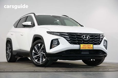White 2022 Hyundai Tucson Wagon Elite (Awd)