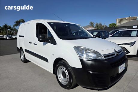 White 2018 Citroen Berlingo Van Xl Confort Blue Hdi