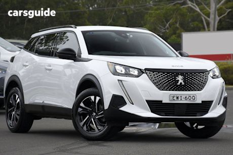 White 2022 Peugeot 2008 Wagon Allure