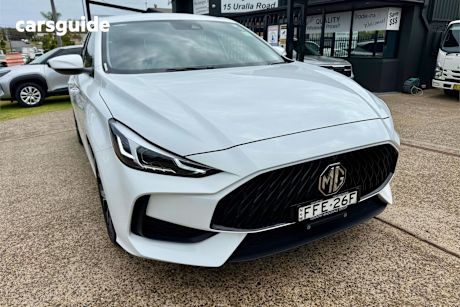 White 2024 MG MG5 Sedan