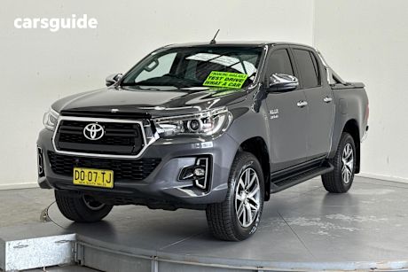 Grey 2018 Toyota Hilux Dual Cab Utility Sr5 (4X4)