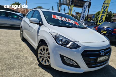 White 2017 Hyundai I30 Hatchback Active