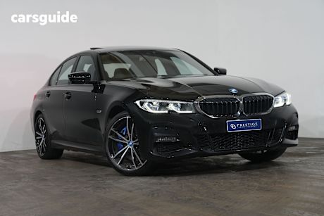 Black 2022 BMW 330E Sedan Luxury Line Phev