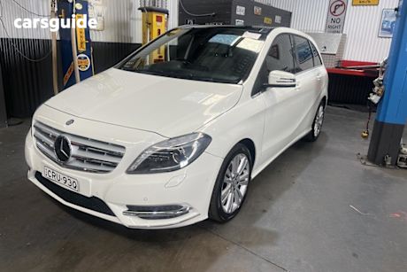 White 2014 Mercedes-Benz B200 Hatchback