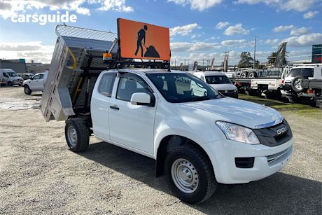 White 2015 Isuzu D-MAX Crew Cab Chassis Sx (4X2)