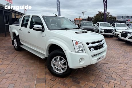 White 2012 Isuzu D-MAX Crew Cab Utility Ls-U (4X4)