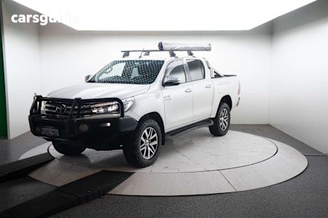 White 2017 Toyota Hilux Dual Cab Utility Sr5 (4X4)
