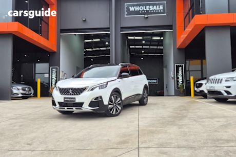 White 2020 Peugeot 5008 Wagon Gt Line