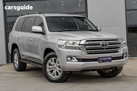 Silver 2018 Toyota Landcruiser Wagon Sahara (4X4)
