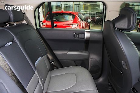 Green 2025 Kia Ev3 Wagon Earth 2Wd Lr Warm Grey