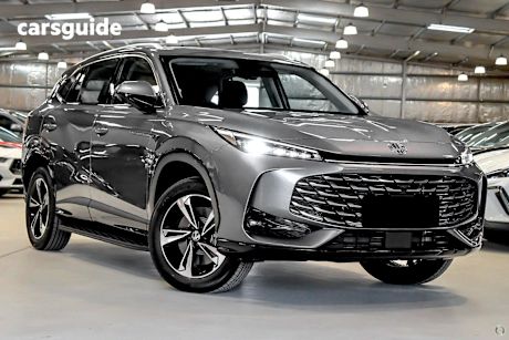 Grey 2025 MG HS Wagon Excite